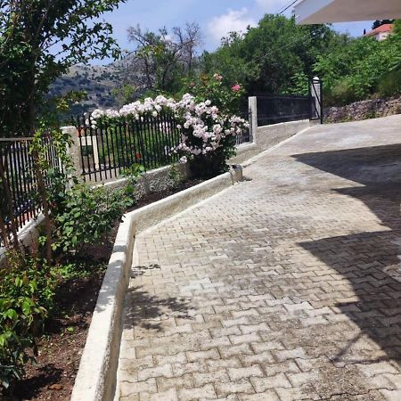 Fioravante Argostoli  Buitenkant foto