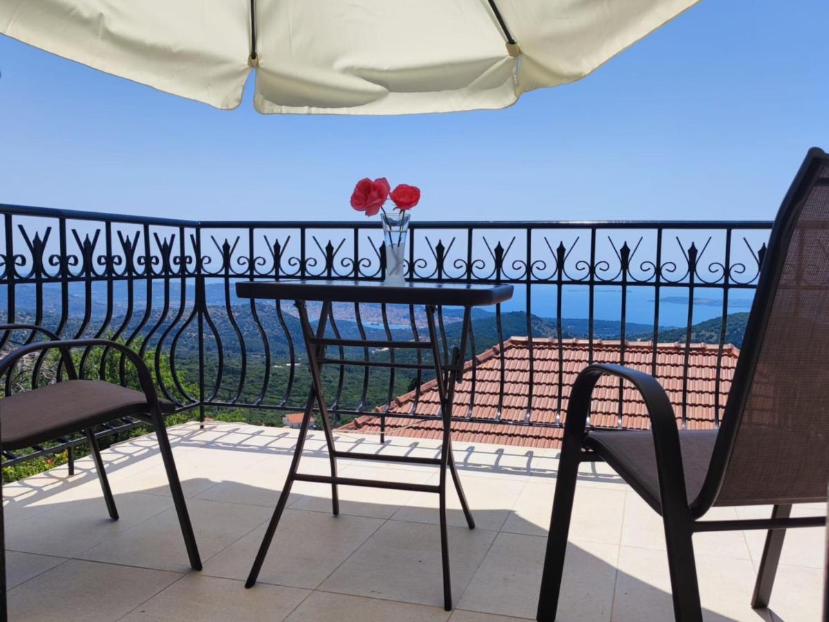 Fioravante Argostoli  Buitenkant foto