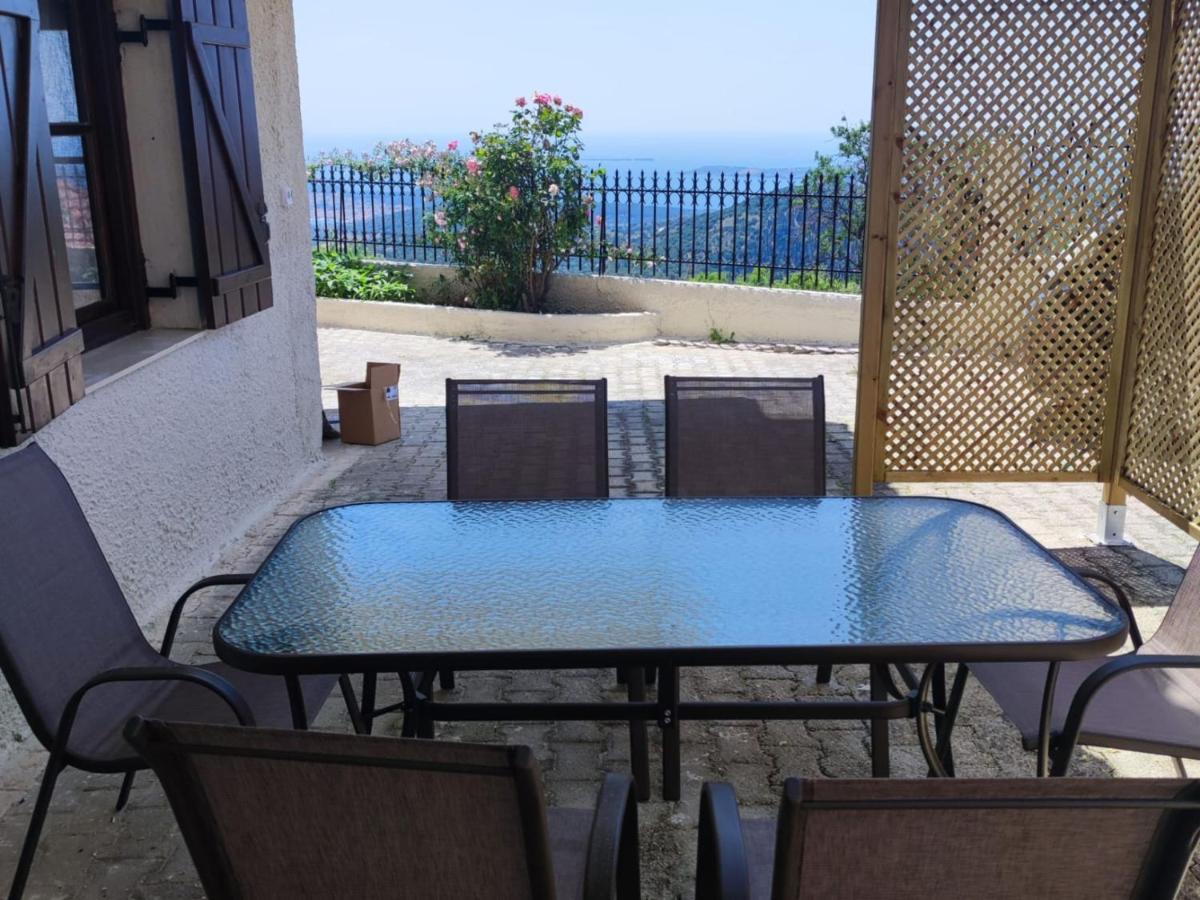 Fioravante Argostoli  Buitenkant foto