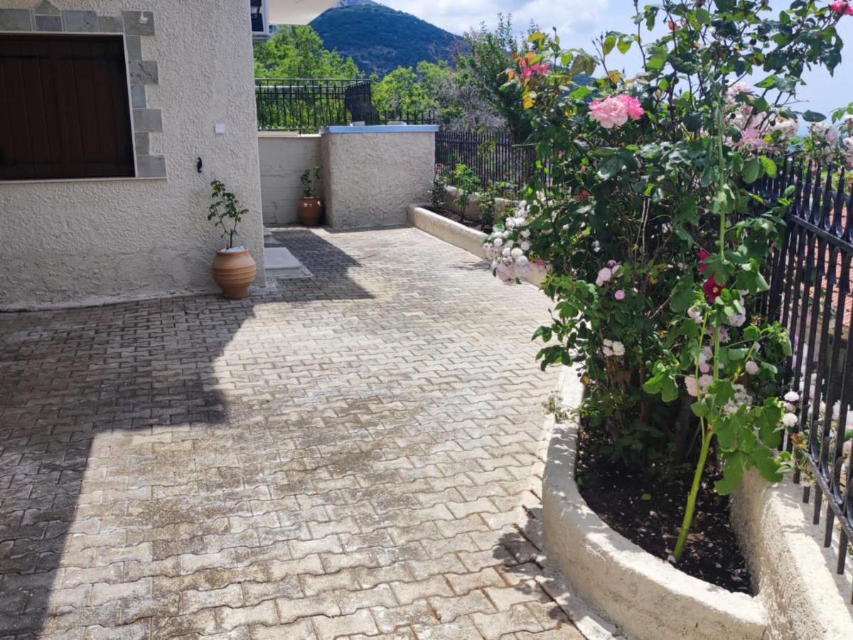 Fioravante Argostoli  Buitenkant foto